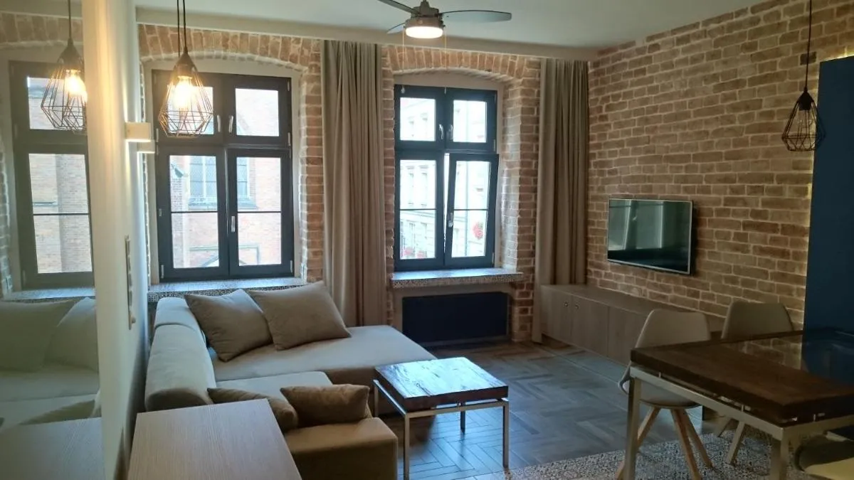 Image 4 of 2/3 APARTMENTS Old Town