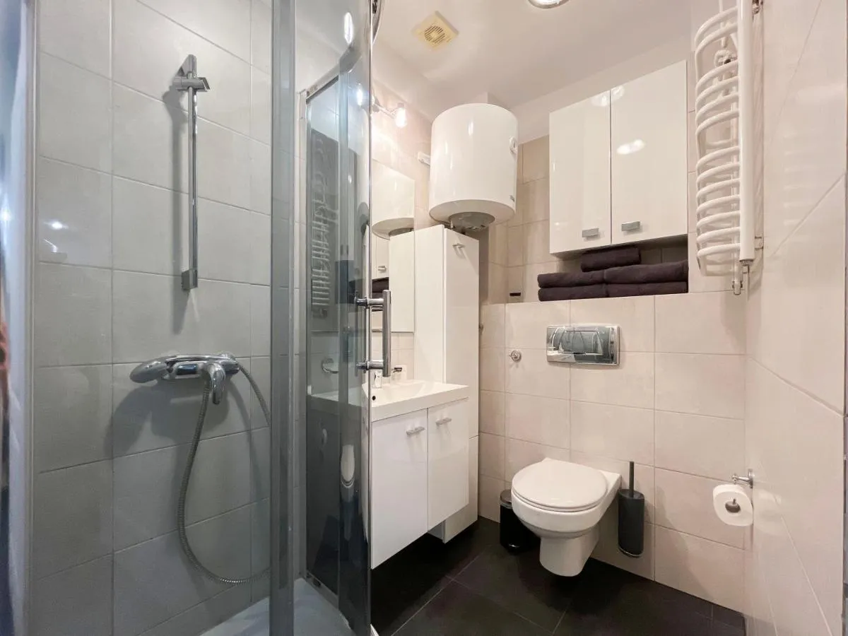 Image 2 of AS Home RYNEK 3-Rooms Apartment R243