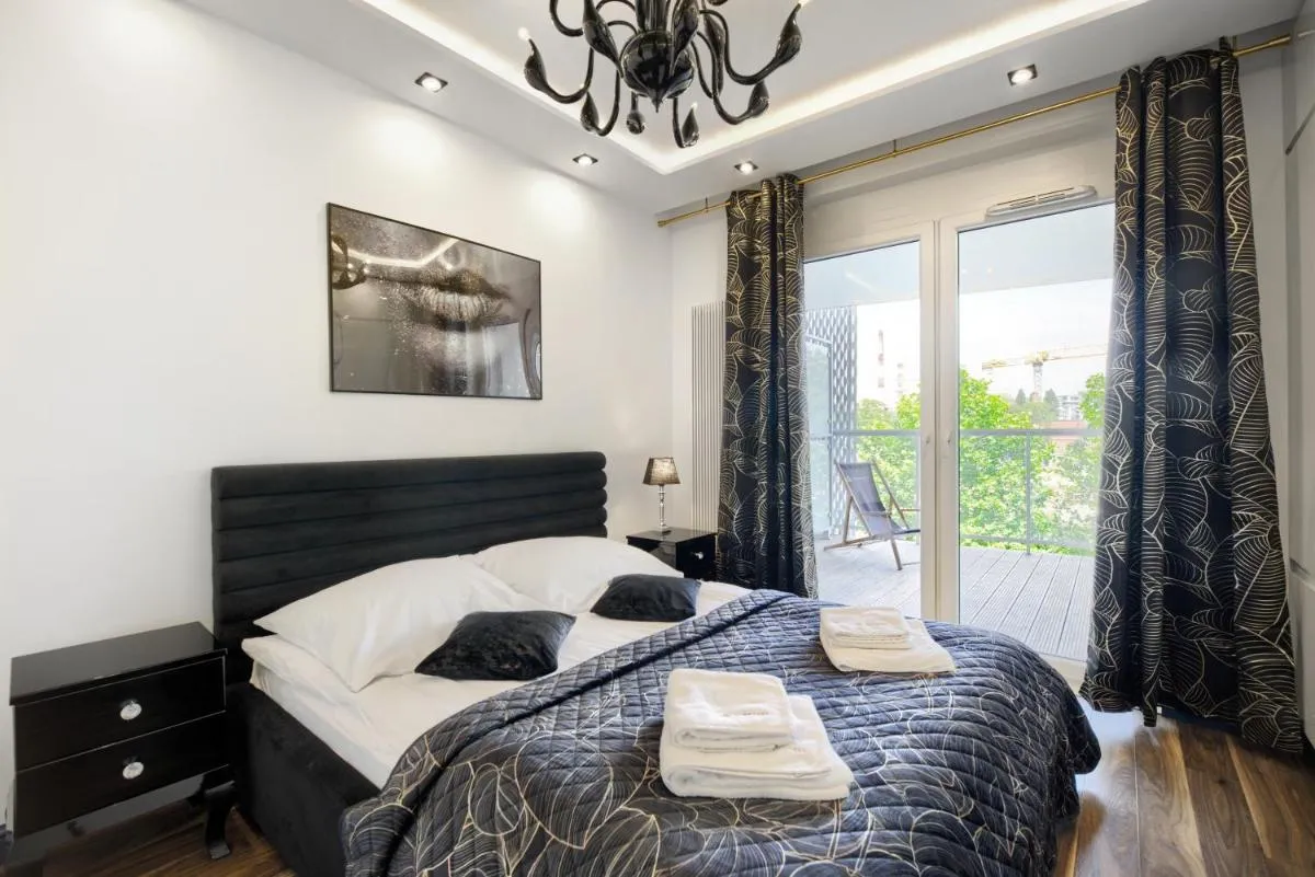 Image 1 of About Art Apartments – Sikorskiego