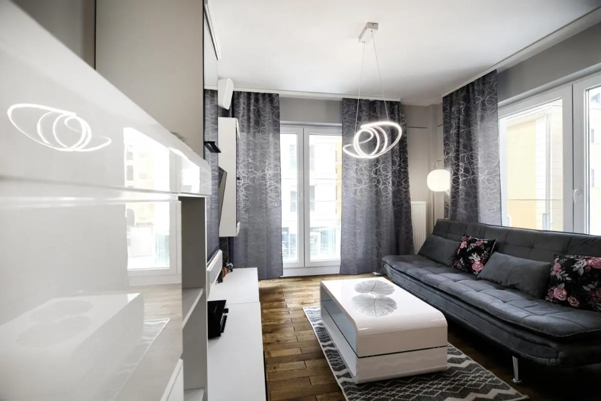 Image 4 of AboutArtApartments – Twin Towers