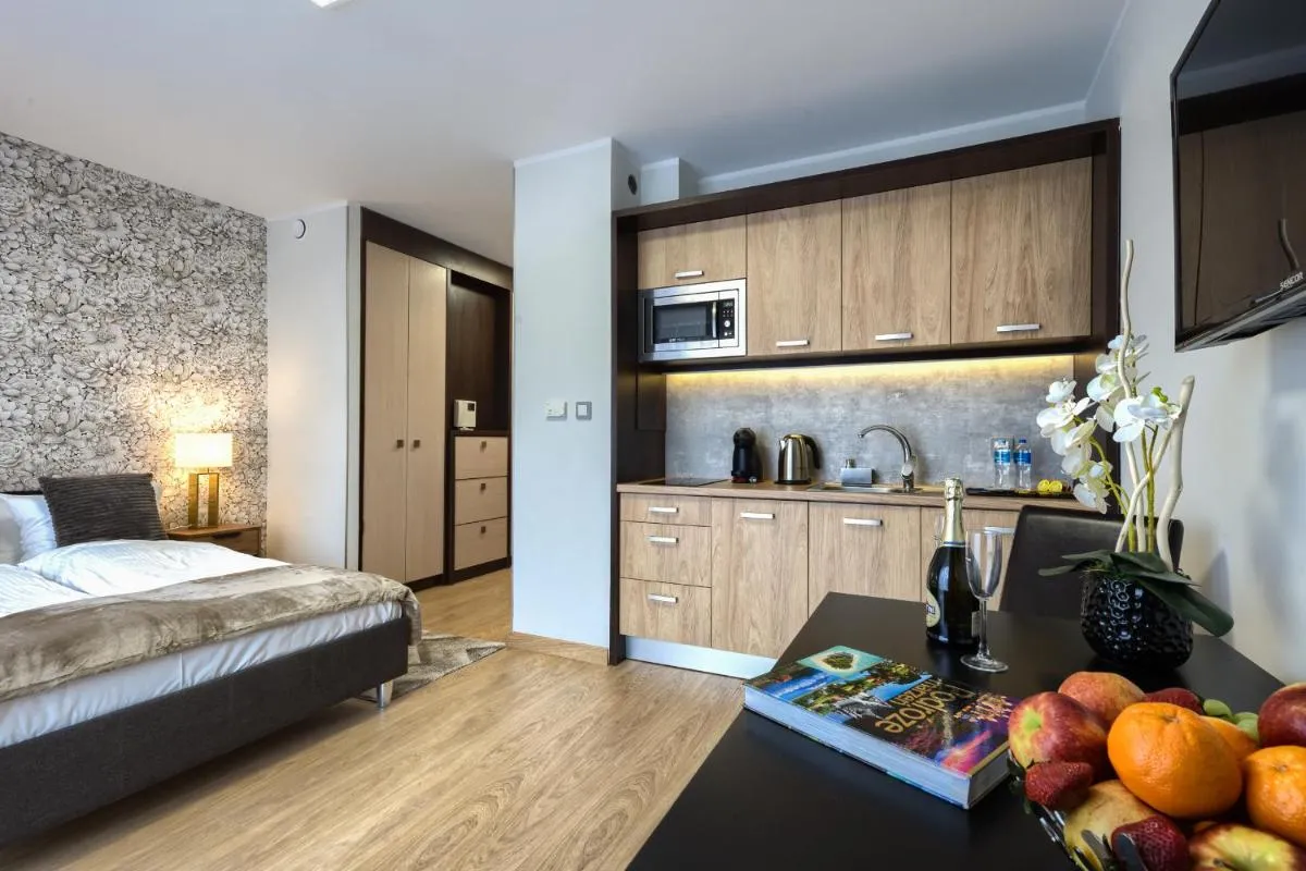 Image 2 of Alibi Apartments