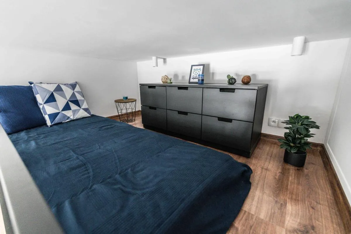 Image 1 of Apartament CityWro – Blisko do rynku, antresola – by SpaceApart