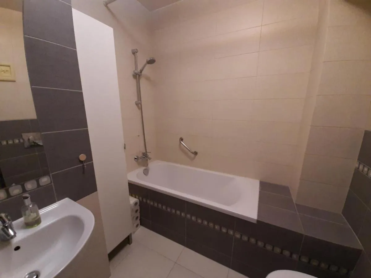 Image 5 of Apartament Di Trevi – klimatyzacja