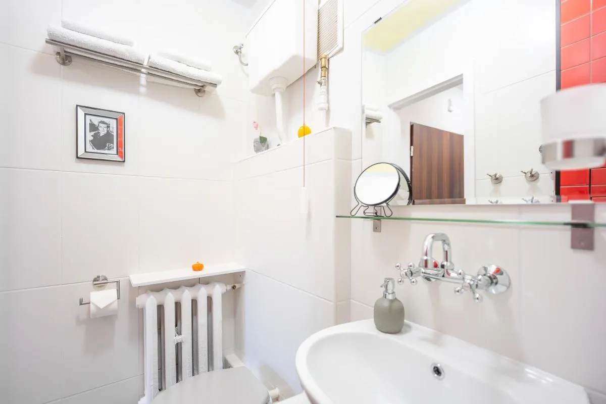 Image 2 of Apartament Domo