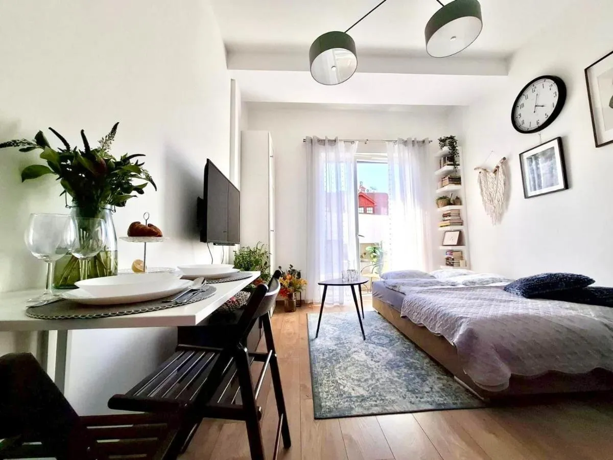 Image 1 of Apartament Na Grobli, Przy Kładce Zwierzynieckiej