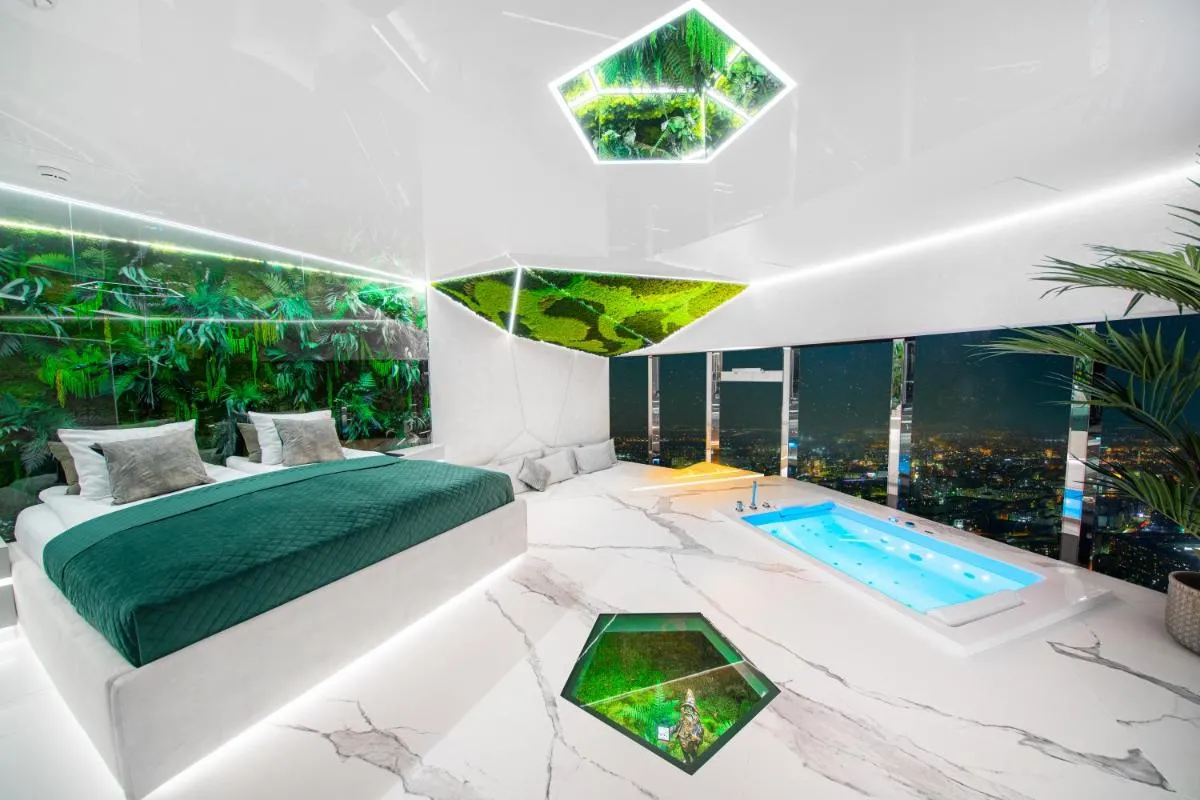 Image 5 of Apartamenty Sky Tower z Wanna Przy Oknie