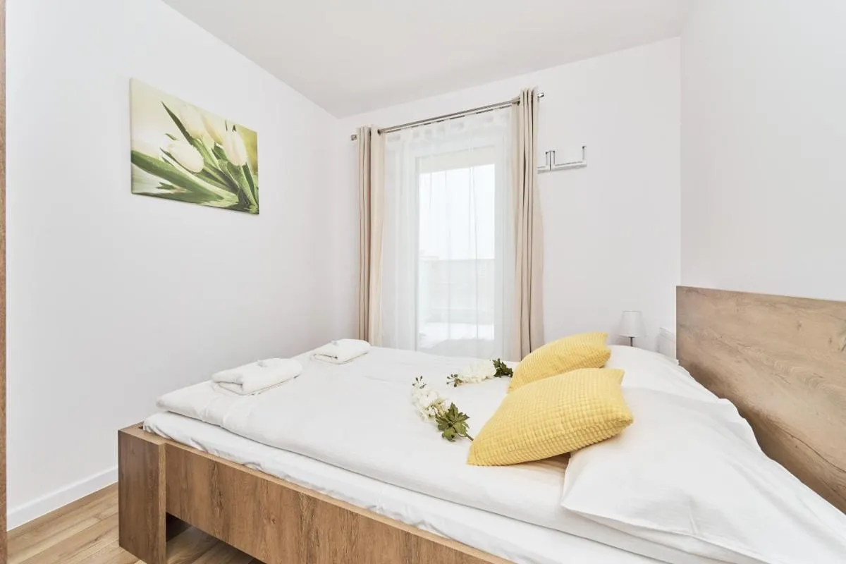Image 2 of Apartment Krakowska 39 with AC & PARKING & LOGGIA Wrocław by Noclegi Renters
