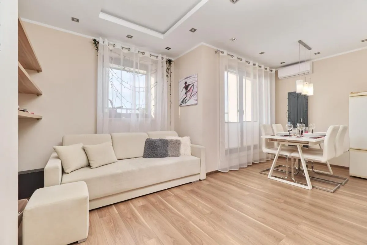 Image 2 of Apartment Wrocław Krakowska with Balcony and FREE GARAGE by Noclegi Renters