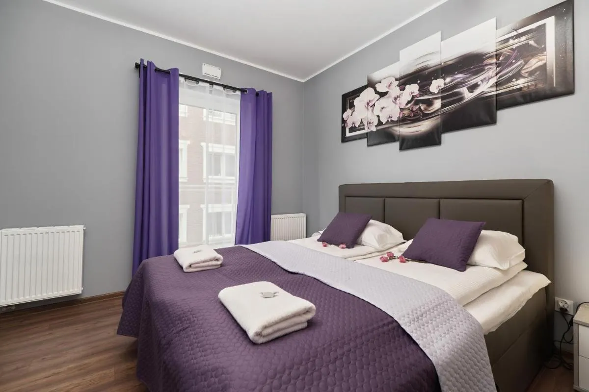 Image 2 of Apartments Wrocław Jana Pawła II with FREE PARKING Wrocław by Noclegi Renters