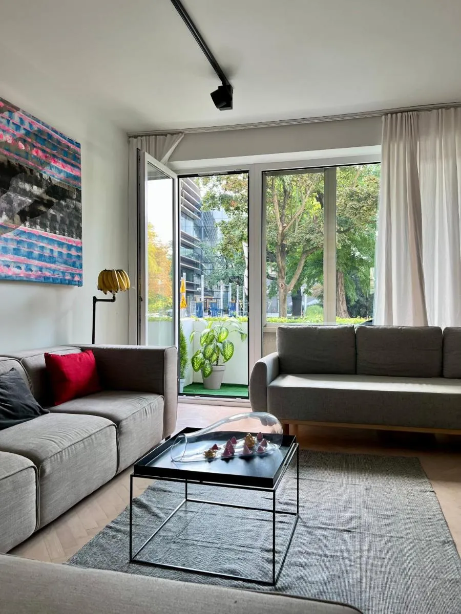 Image 3 of Art & Design 3 rooms apartment in city center