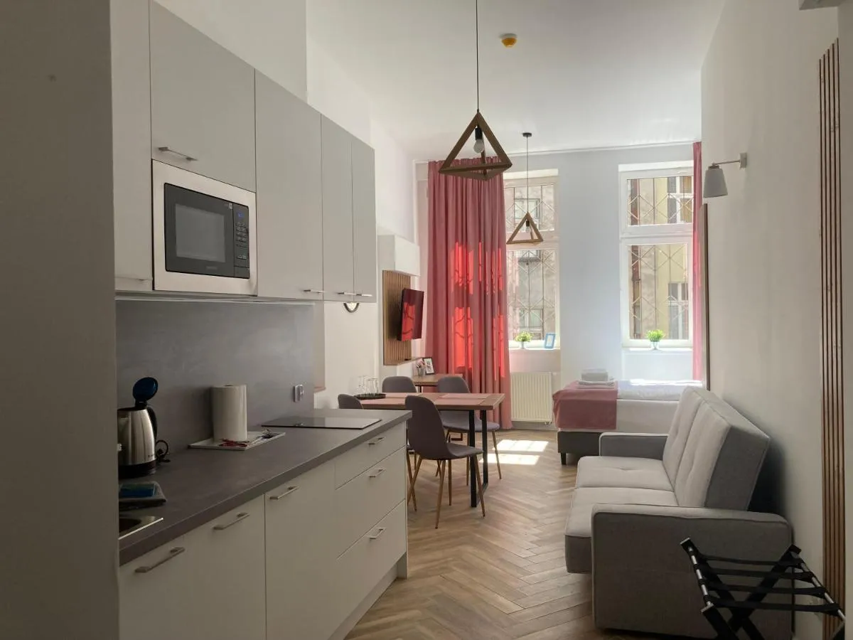 Image 3 of Aviendo Old Town Apartments