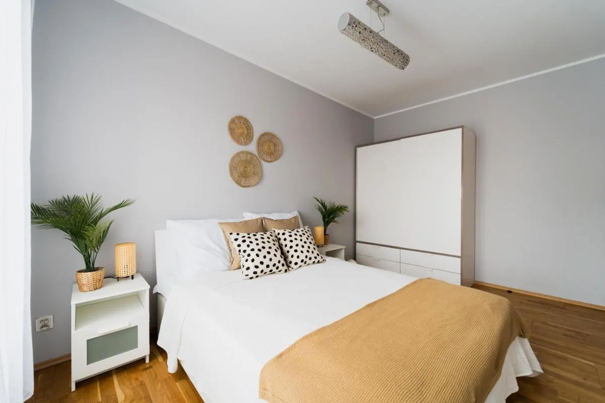 Image 6 of BIG Apartment OLD Town – 3 Rooms- 7 People-Lift- Near Town Hall