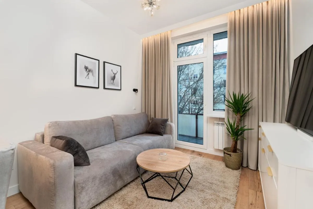 Image 1 of BRIGHT DAY Apartment – Self Check-in 24h, 10 min Market Square