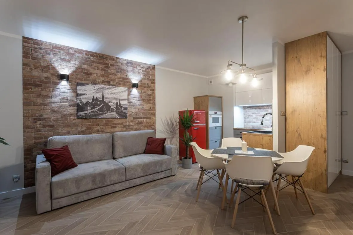 Image 2 of B&W Luxurious Apartment in the center of Wroclaw