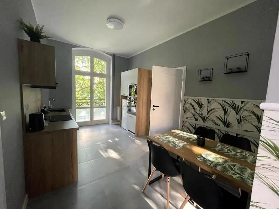 Image 3 of Big Apart next to Galeria Dominikańska – 4 Rooms