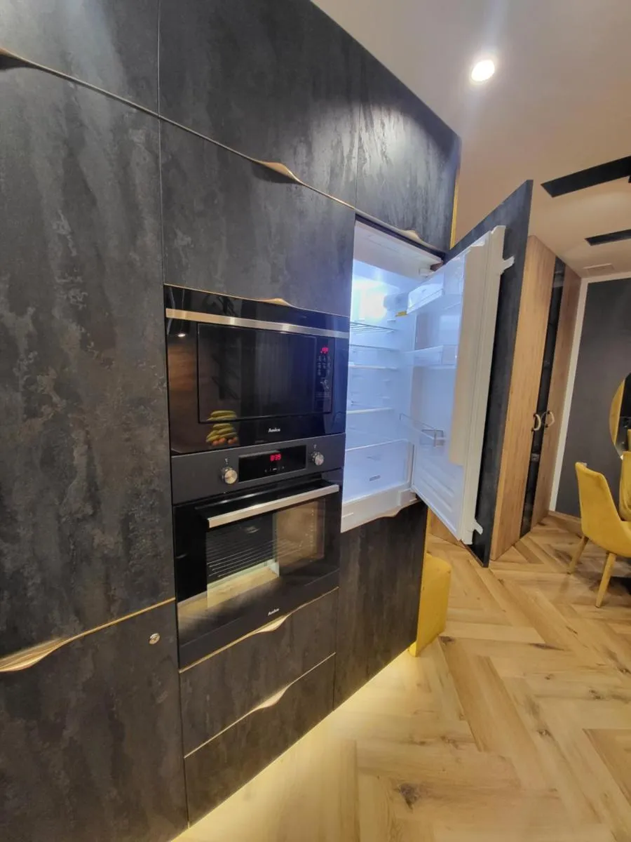 Image 3 of BlackStar Apartment