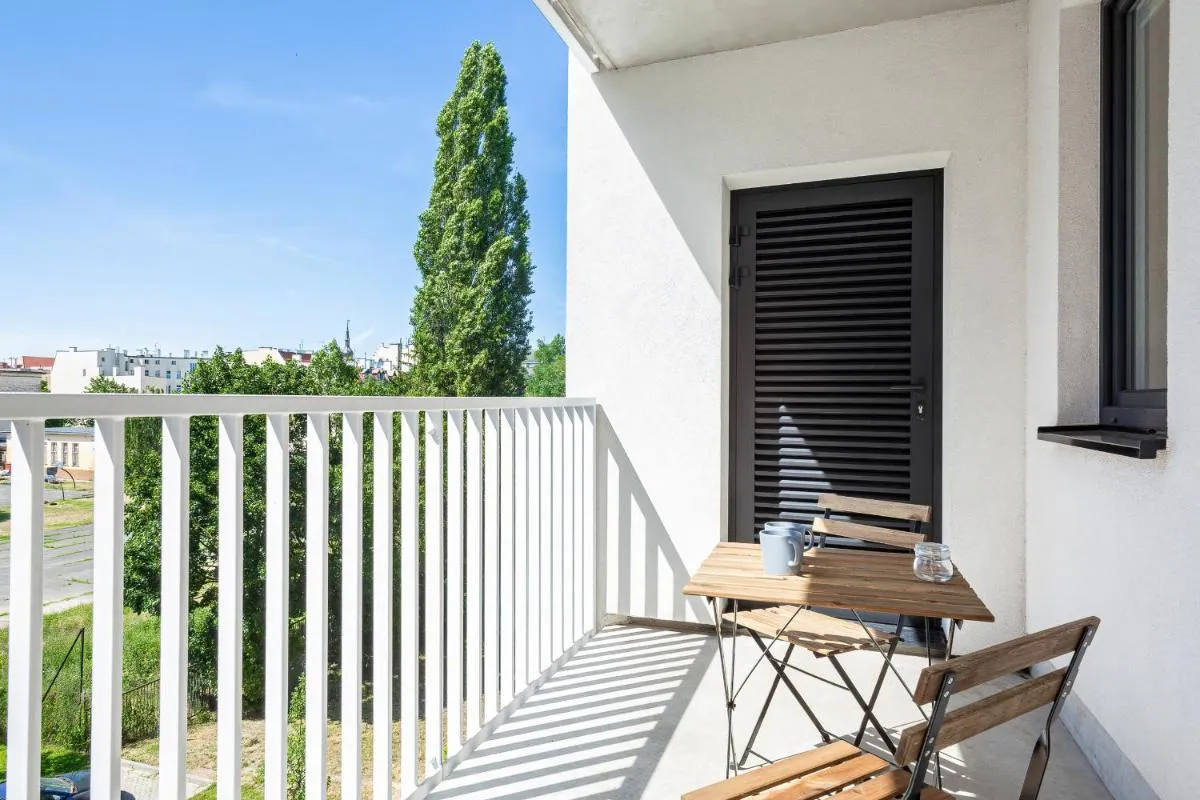 Image 3 of Botanic Gardens Apartment with FREE GARAGE Wrocław by Noclegi Renters