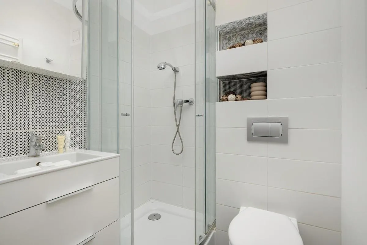 Image 3 of Bright Studio with Air Conditioning near Wrocław ZOO by Noclegi Renters