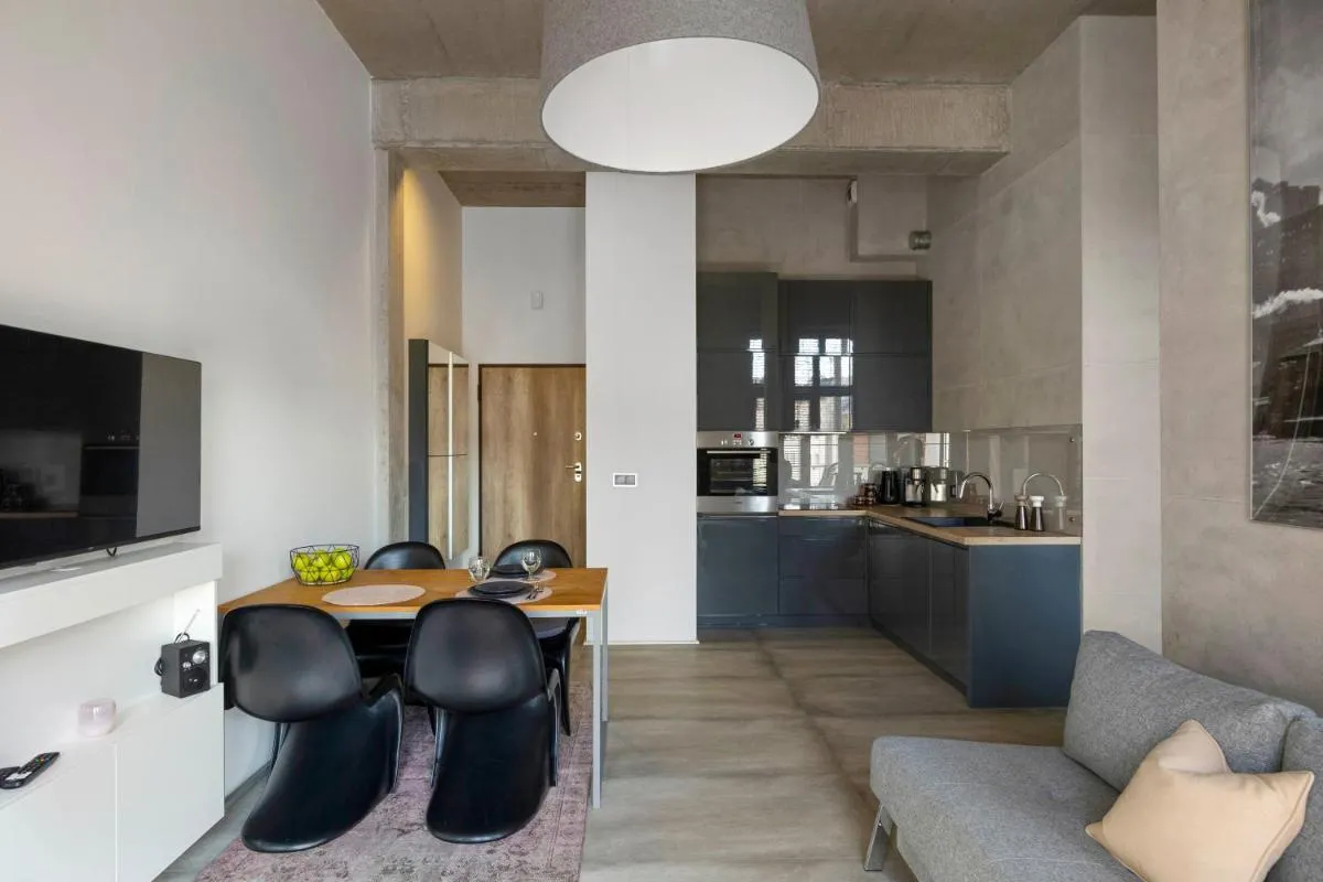 Image 5 of Brooklyn Loft Apartment – Old Town, free parking