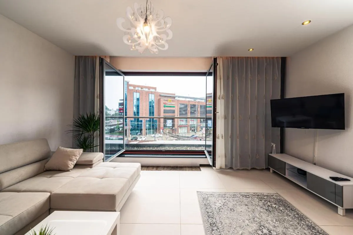Image 4 of City Center Apt – Parking, Balcony, Workspace, AC – by Rentujemy