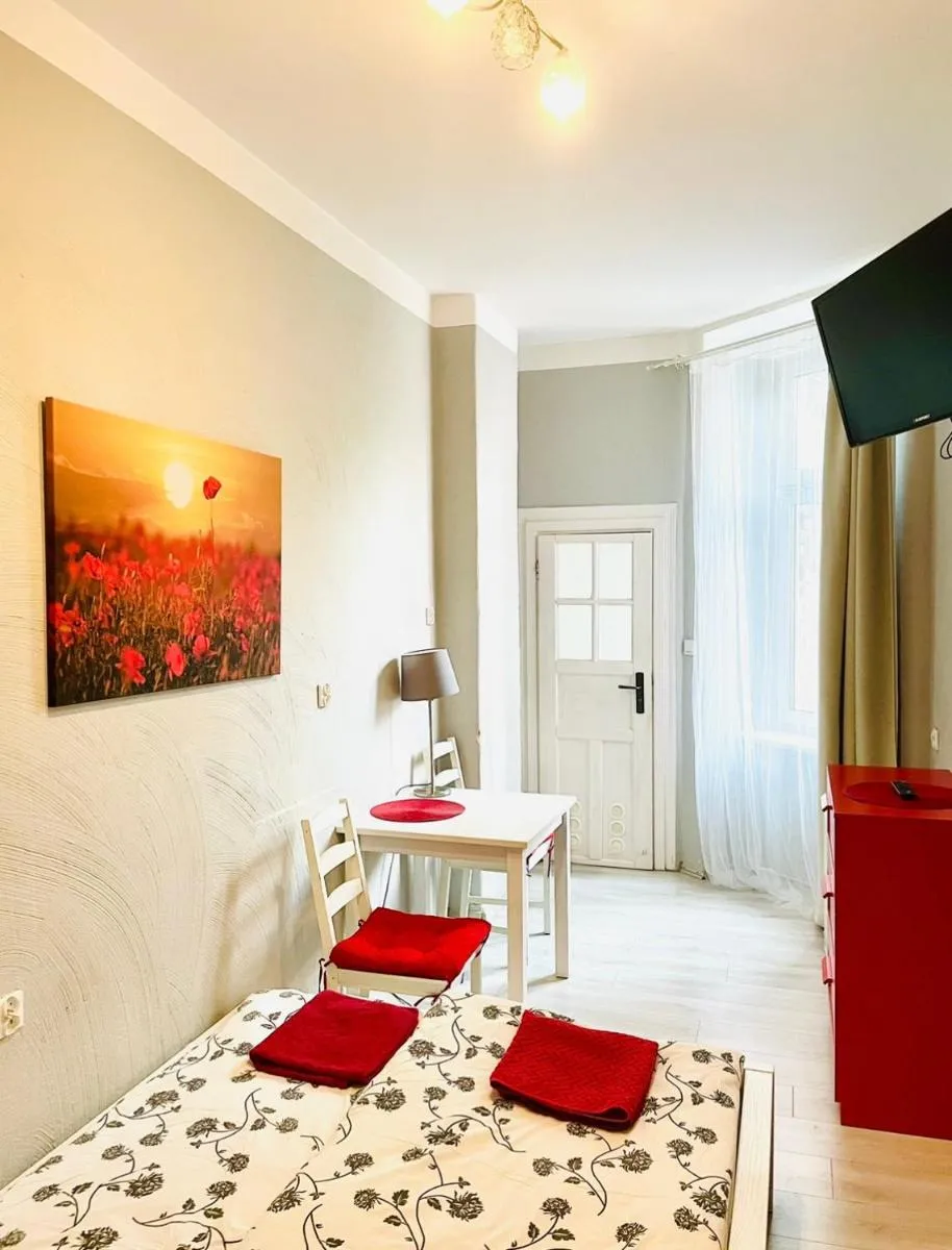 Image 6 of Colourful Rooms Wrocław