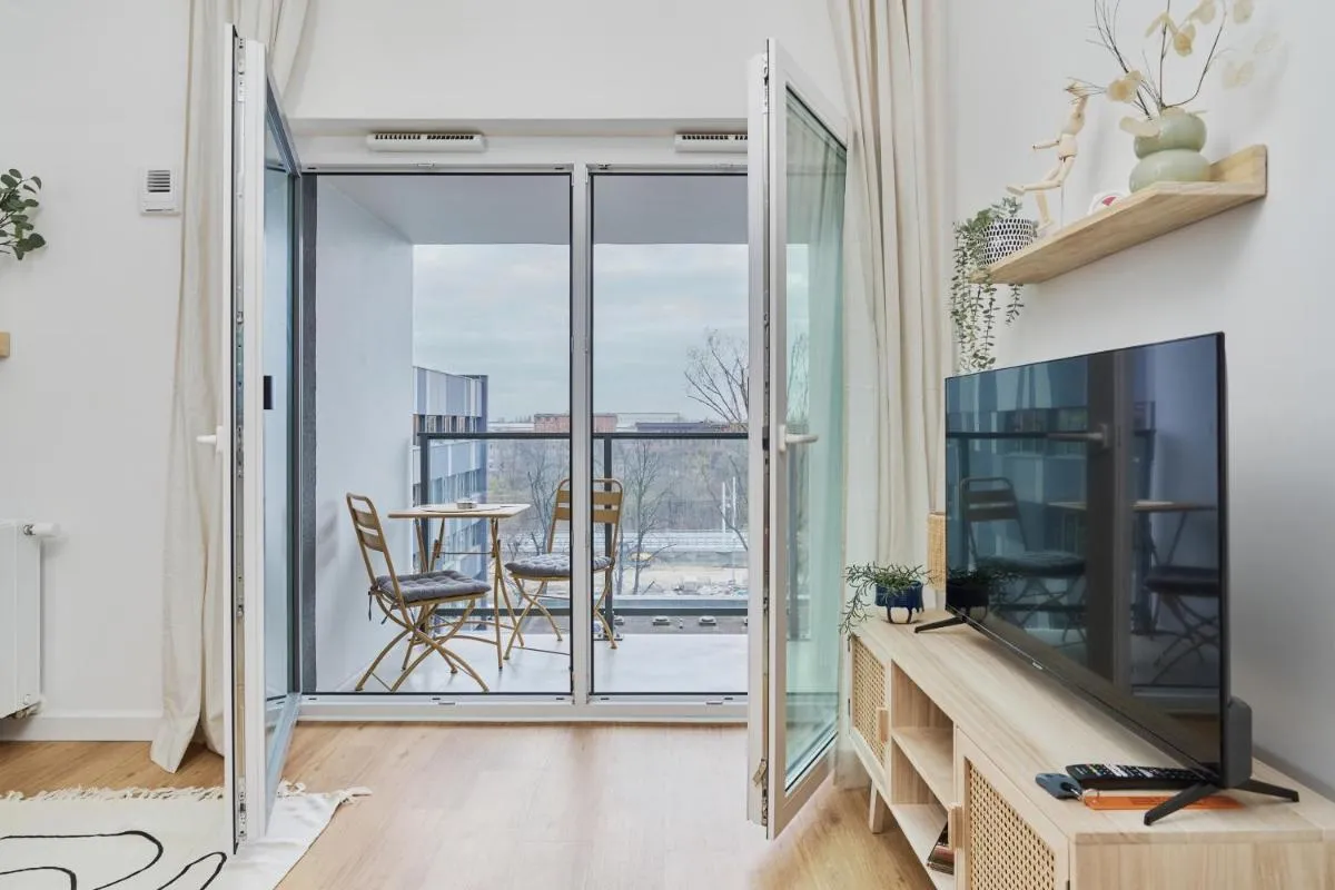 Image 4 of Cozy Studio Jaworska with FREE GARAGE by Noclegi Renters