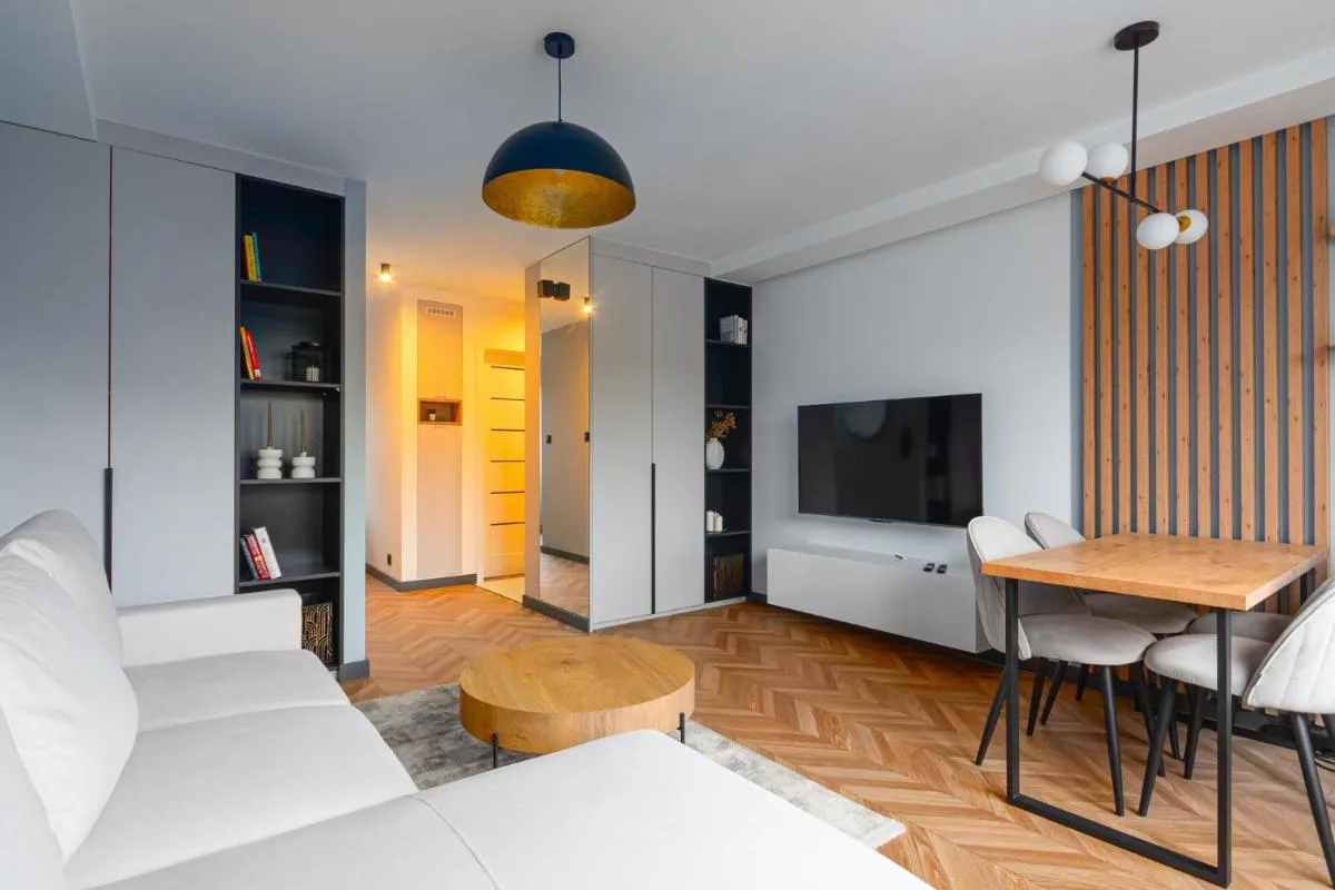 Image 4 of Czysta Modern Apartment