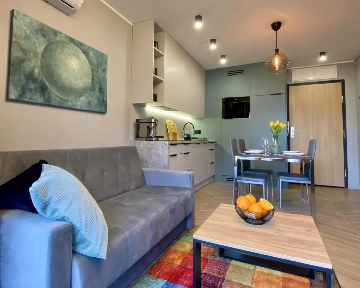 Image 1 of GREY House + free parking