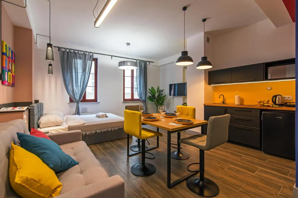 Image 2 of Galeria Italiana Apartments