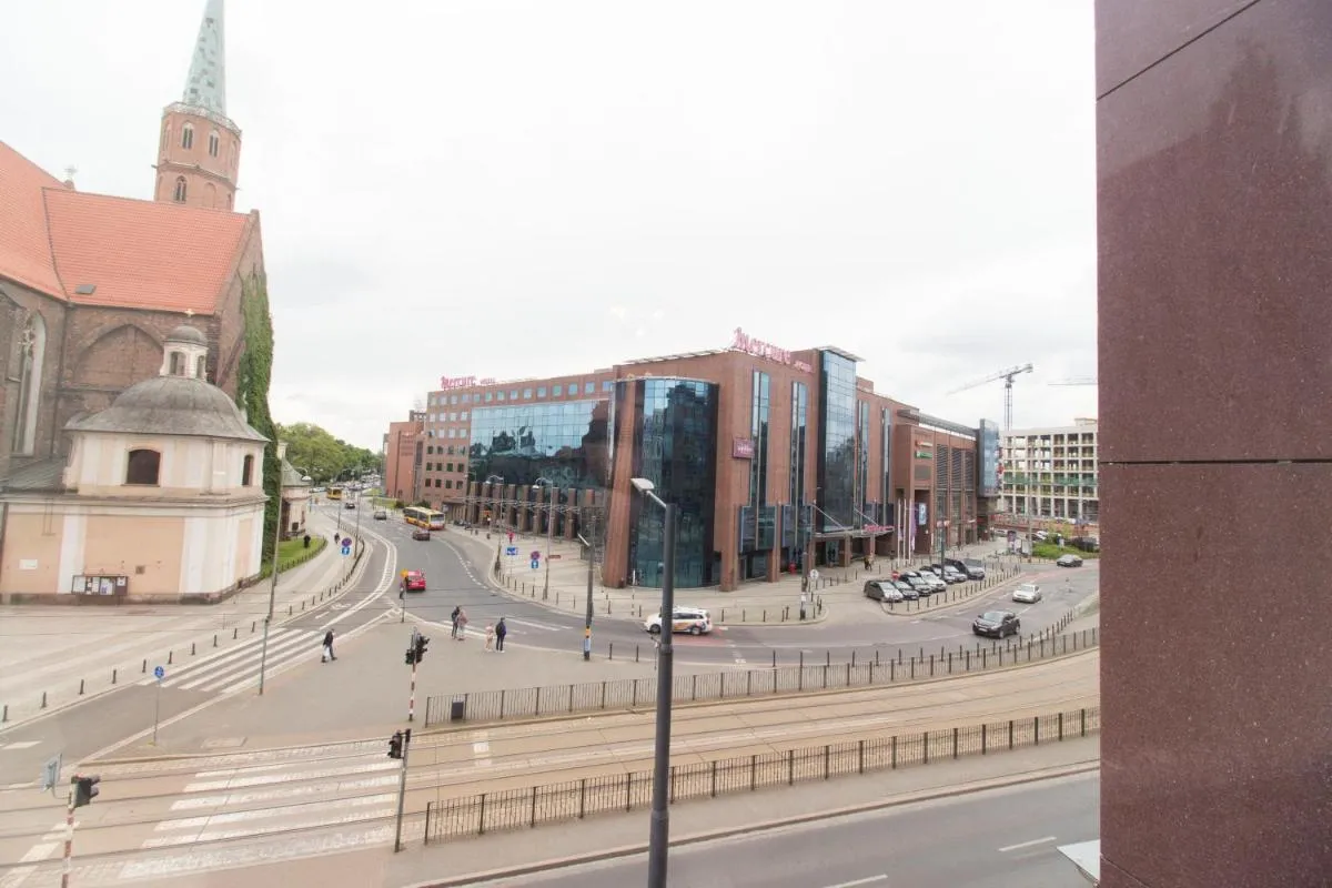 Image 2 of Happy Apartments – Just In Center