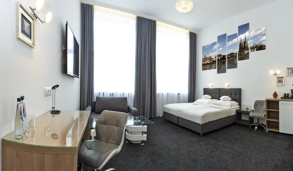 Image 6 of InterHotel