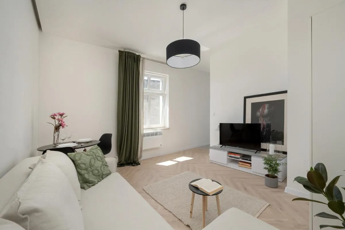 Image 1 of Komfortowe i Przytulne Studio Blisko Parku Wrocław by Noclegi Renters