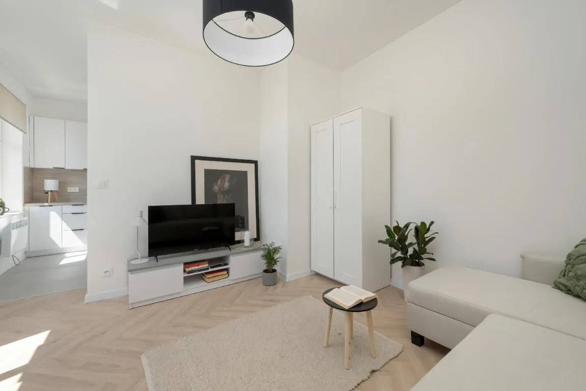 Image of Komfortowe i Przytulne Studio Blisko Parku Wrocław by Noclegi Renters