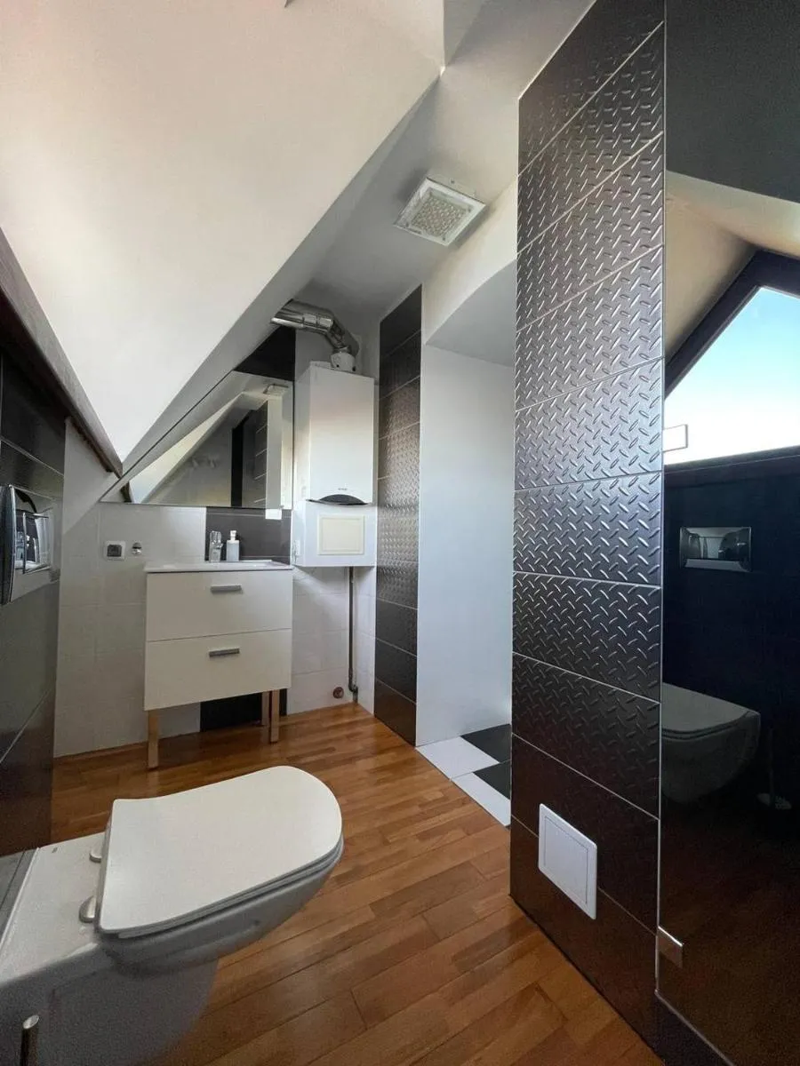 Image 3 of Komfortowy apartament w spokojnej dzielnicy