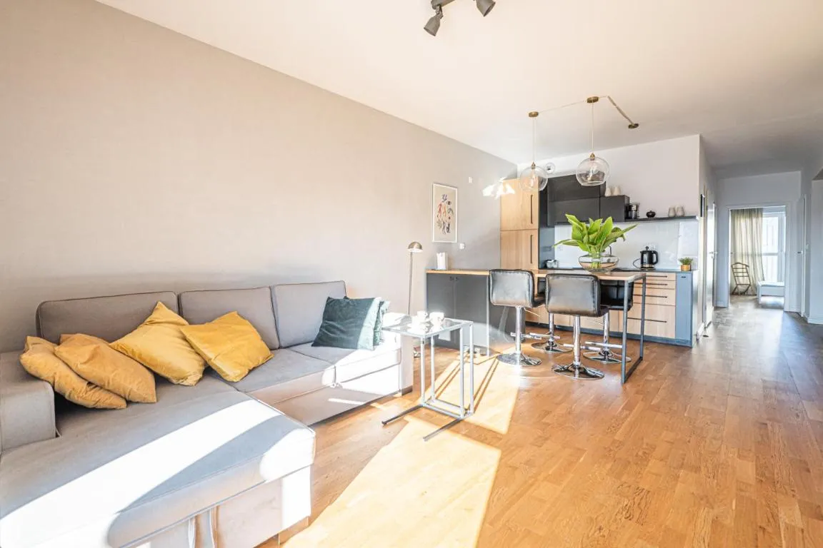 Image of Krucza Apartment ~ Self check-in 24h ~ Parking and Lift