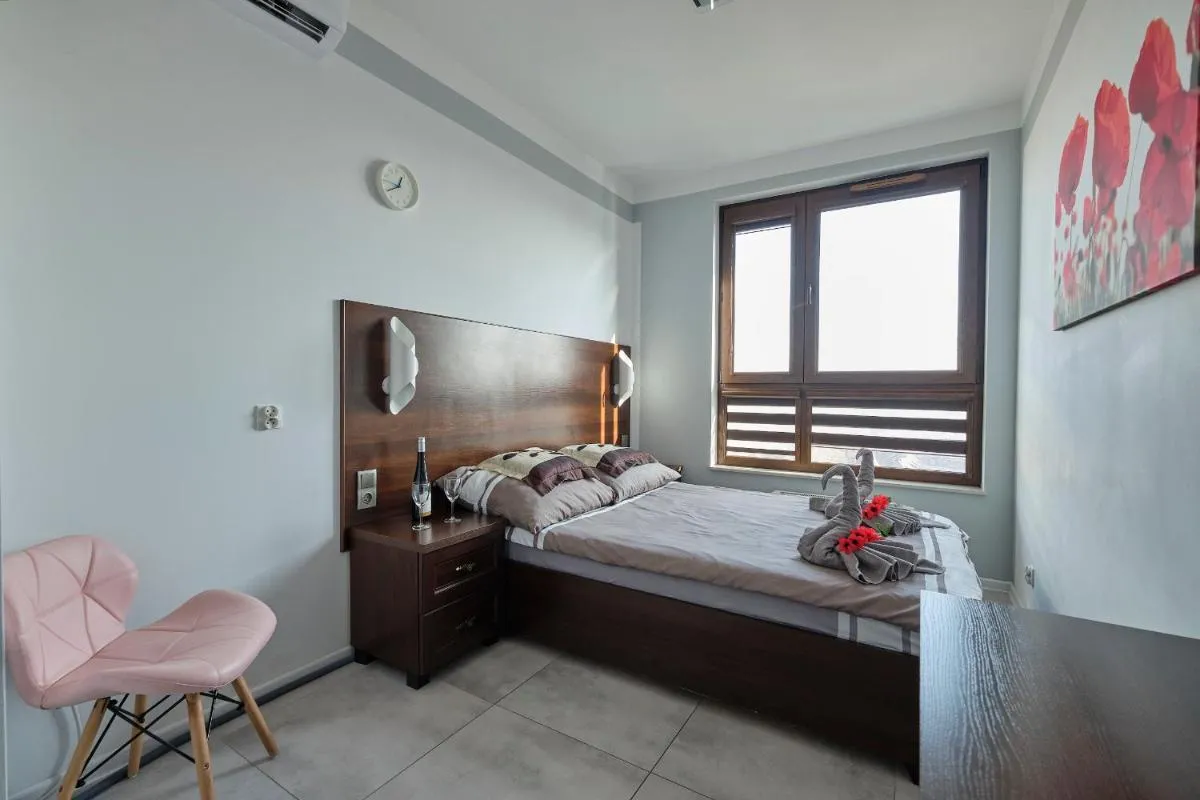 Image 5 of Lux Apartment Center
