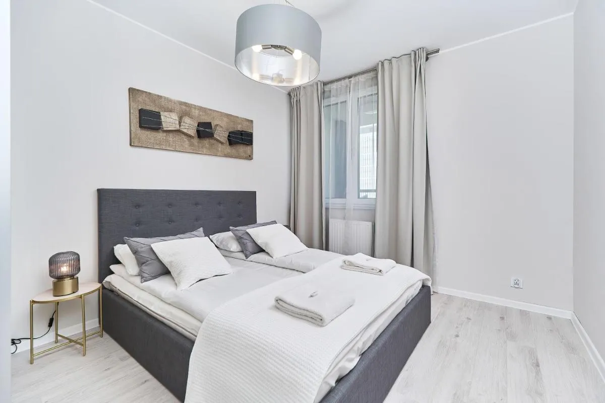 Image 6 of Luxurious Apartments with Balcony & Parking Gwiaździsta Wrocław by Noclegi Renters
