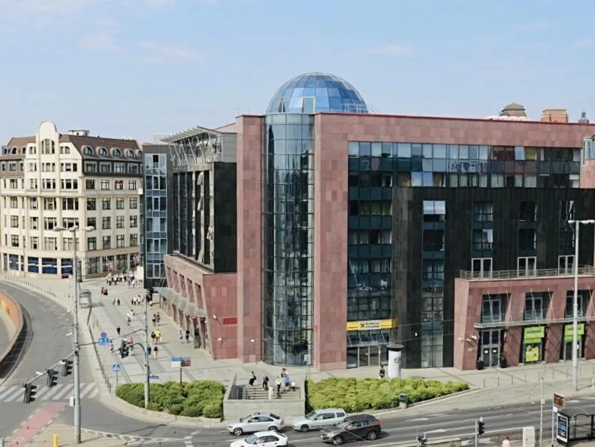 Image 5 of Main Street Apartment – Old Town
