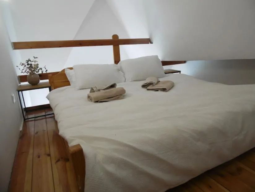 Image 6 of Mezzanine appartment