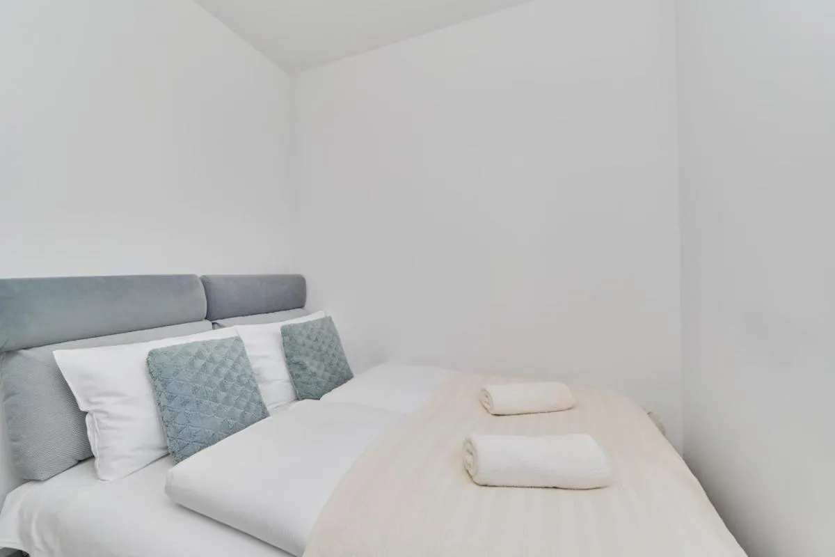 Image 1 of Na Grobli Riverside Apartment & FREE GARAGE by Noclegi Renters
