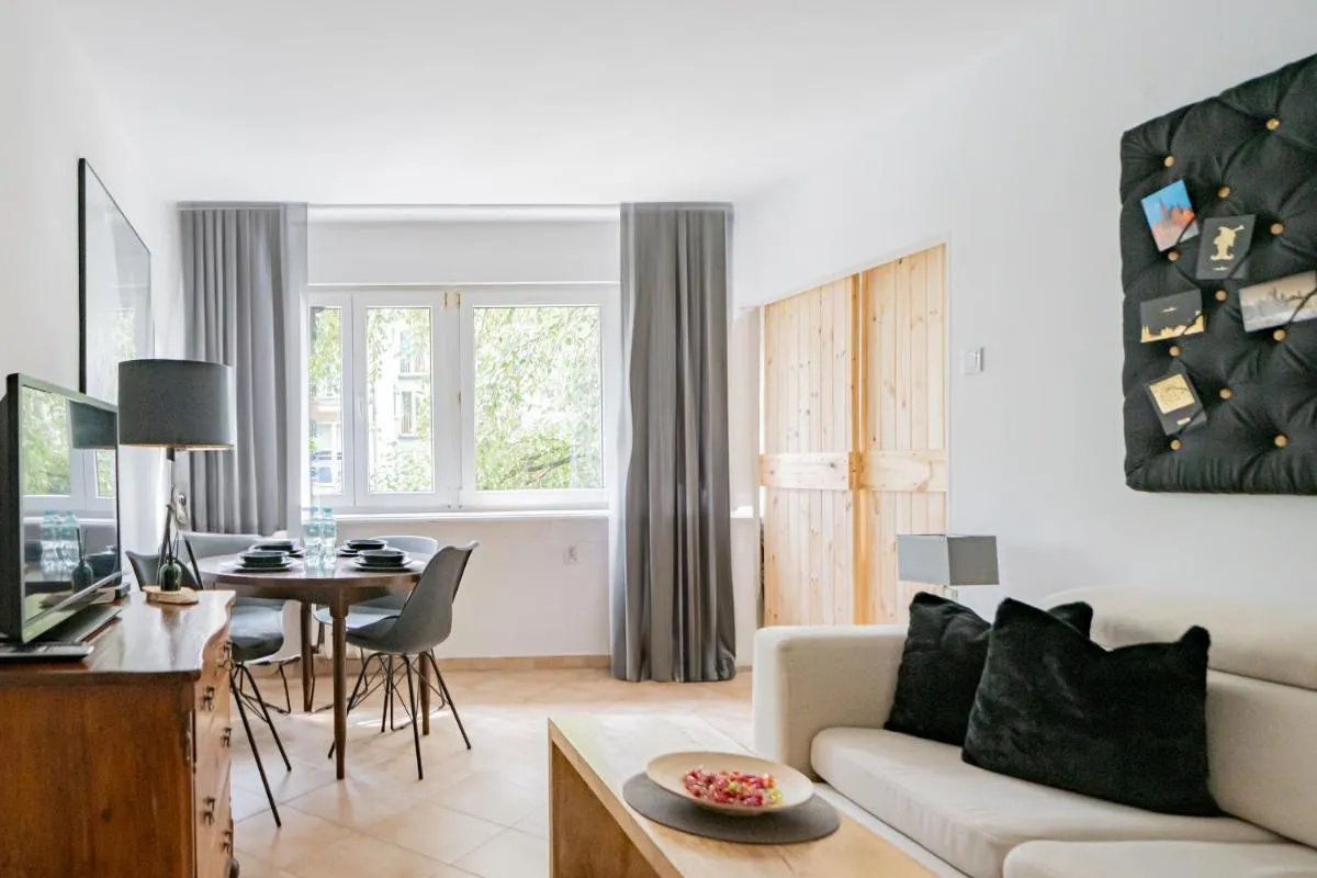 Image 3 of NiceOne Apartment Number 5 – W samym Centrum!