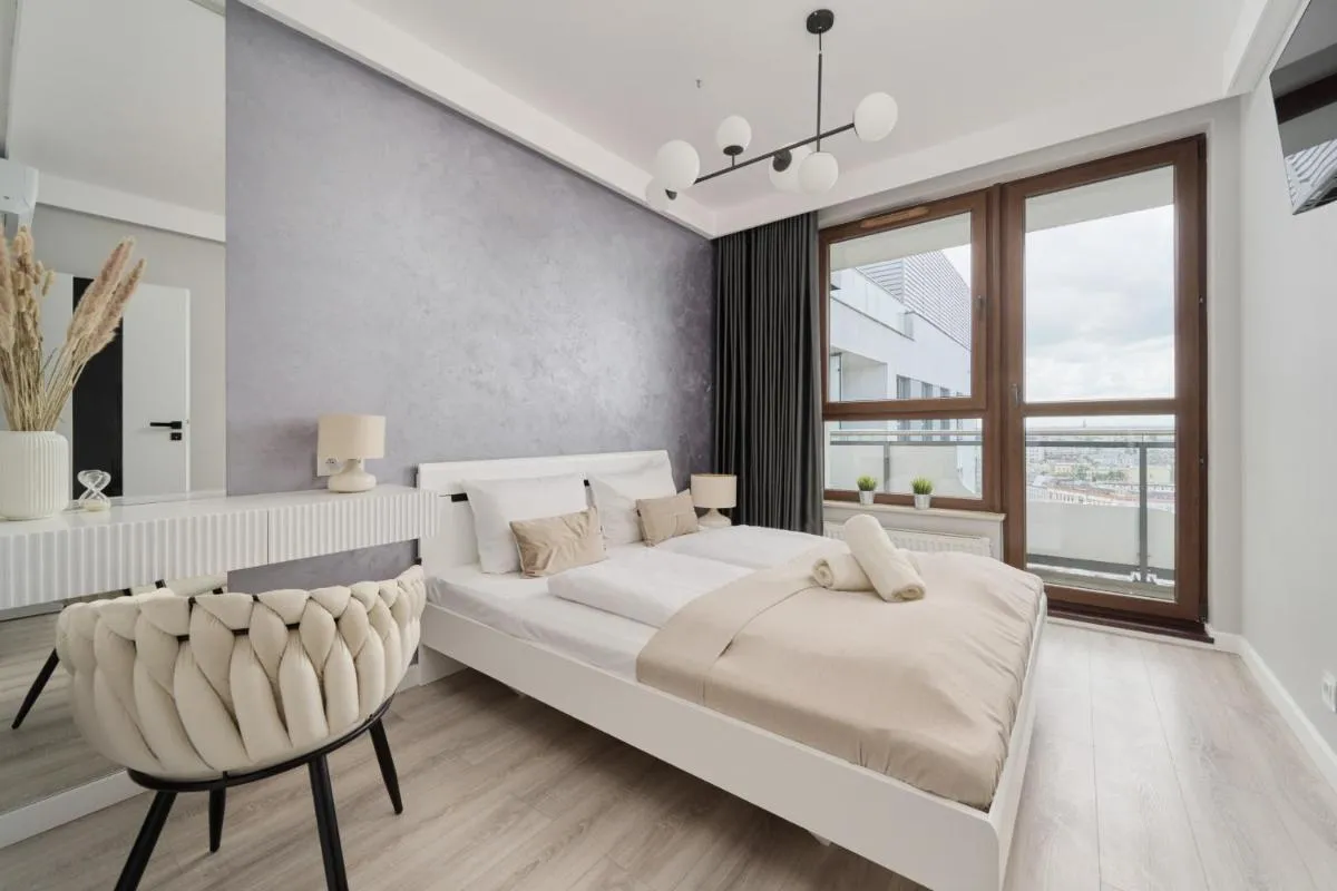 Image 2 of Odra Tower Apartment Center of Wrocław by Renters Prestige