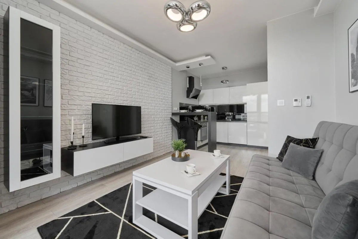 Image 4 of Odra Tower Apartment Center of Wrocław by Renters Prestige