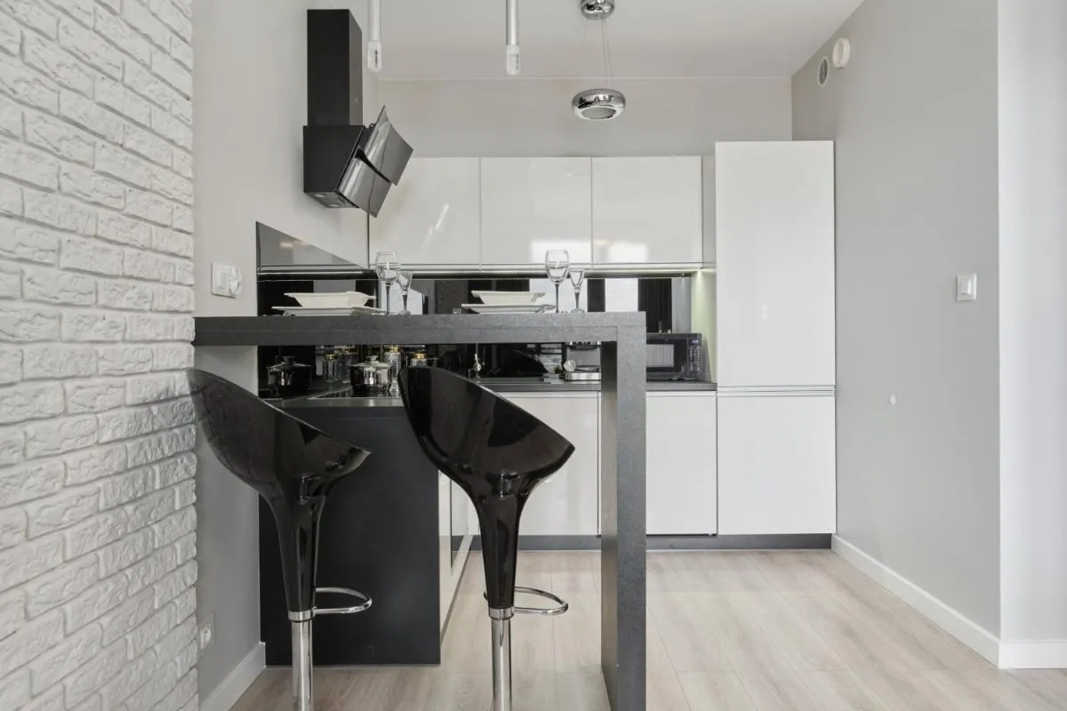 Image 6 of Odra Tower Apartment Center of Wrocław by Renters Prestige