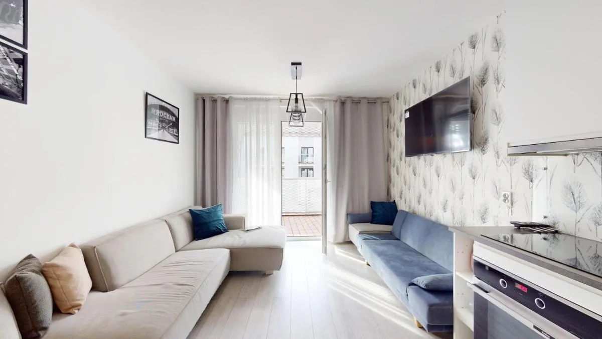 Image 1 of PANORAMIC TERRACE – Family House by the River Odra – 3Room Apartment with 2 separate bedrooms and 2 balconies