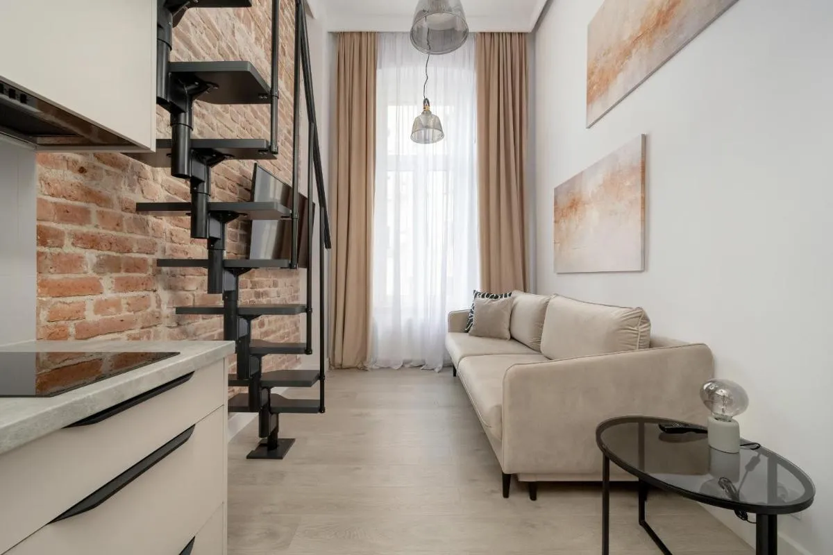Image 1 of Piękny Apartament dla 8 osób położony 500 m od Wrocławskiego Rynku by Noclegi Renters