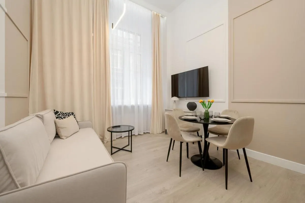 Image 2 of Piękny Apartament dla 8 osób położony 500 m od Wrocławskiego Rynku by Noclegi Renters