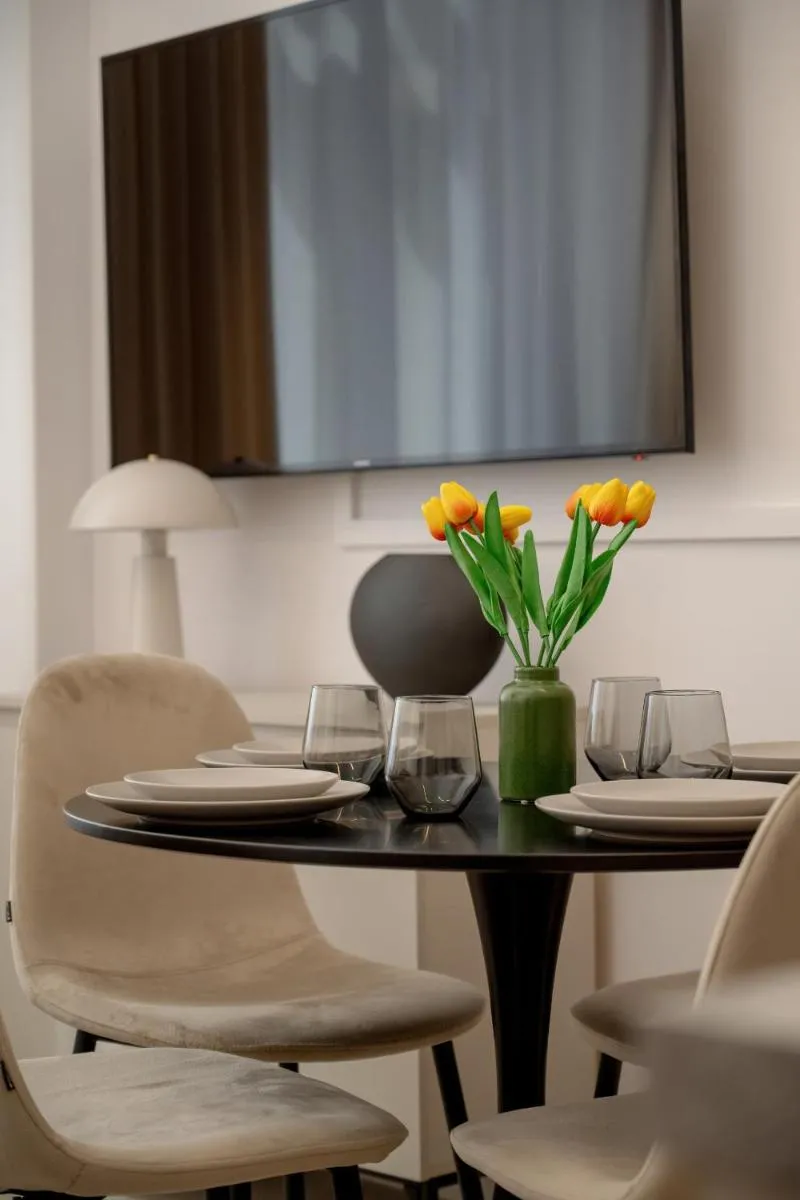 Image 6 of Piękny Apartament dla 8 osób położony 500 m od Wrocławskiego Rynku by Noclegi Renters