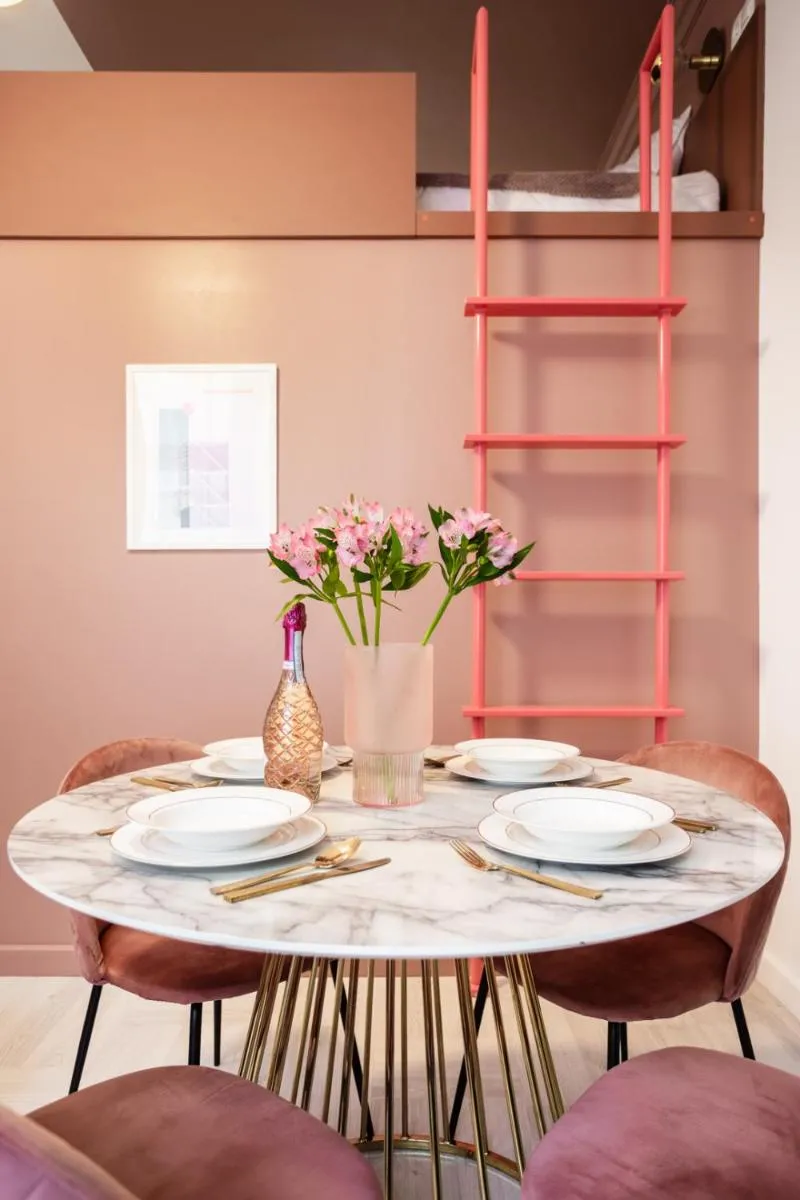 Image 3 of Pink Studio Old Town by #Hoomvi