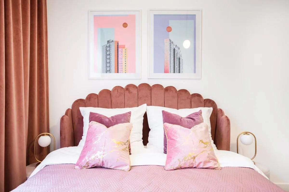 Image 5 of Pink Studio Old Town by #Hoomvi